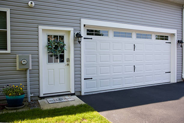 24/7 Emergency Garage Door Roller Replacement experts in Pinebluff, NC
